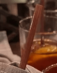 Straw logo